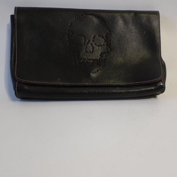 Womens Brave Black Die-Cut Salvage Skull Image Leather Clutch Bag * - Picture 1 of 10